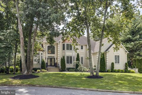 7 New London Ct, Voorhees, NJ 08043