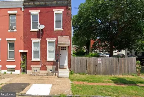 707 Walnut St, Camden, NJ 08103