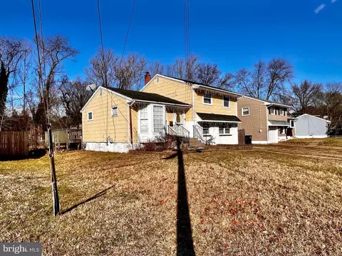 2017 S Winthrop Ave, Lindenwold, NJ 08021