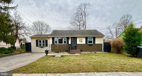 448 6th Ave, Lindenwold, NJ 08021