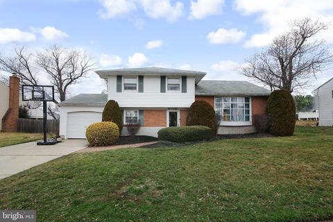 1031 Lynnwood Ln, Somerdale, NJ 08083