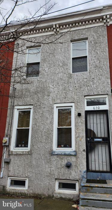 630 Royden St, Camden, NJ 08103