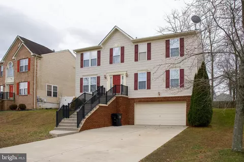 73 Brearly Dr, Sicklerville, NJ 08081