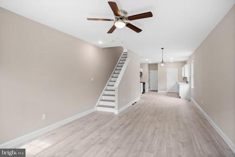 655 Line St, Camden, NJ 08103