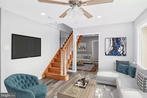 20 Macknight Dr, Pine Hill, NJ 08021