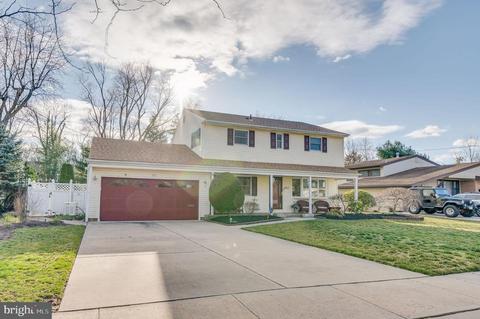 1517 Dogwood Dr, Cherry Hill, NJ 08003