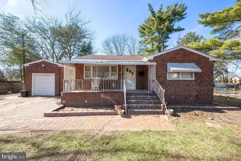 239 Gibbsboro Rd, Clementon, NJ 08021