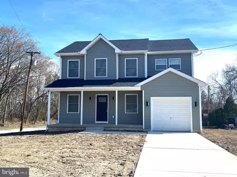21 Elm Ave E, Lindenwold, NJ 08021