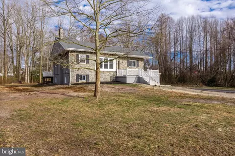 16 Reed Ave, Clementon, NJ 08021