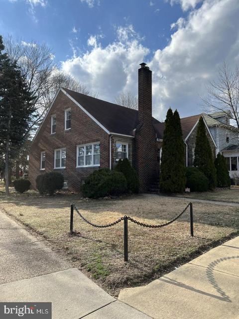 2241 48th St, Pennsauken, NJ 08110
