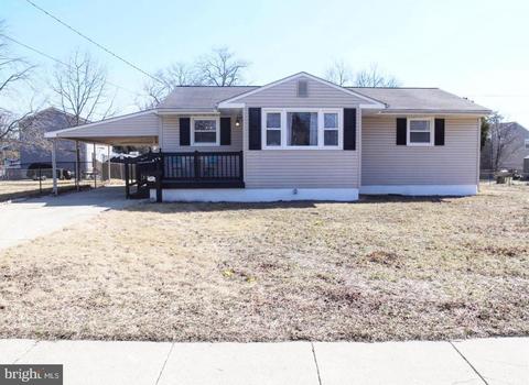 11 Macknight Dr, Pine Hill, NJ 08021