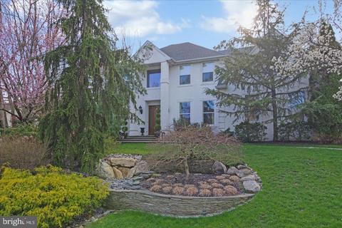 96 Forrest Hills Dr, Voorhees, NJ 08043