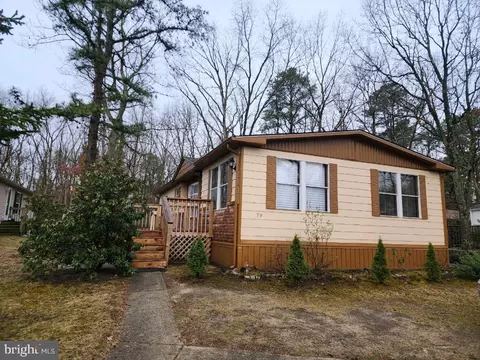 79 Skyline Dr, Sicklerville, NJ 08081
