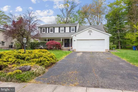 513 Garwood Dr, Cherry Hill, NJ 08003