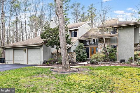 18 Thornwood Dr, Voorhees, NJ 08043