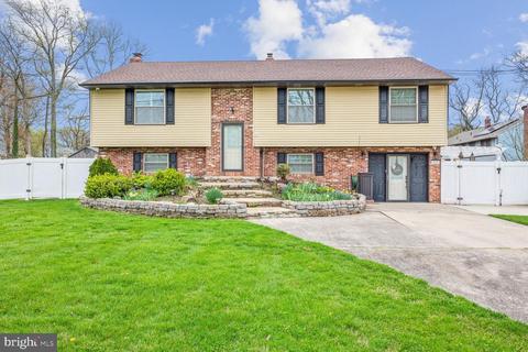 825 Longwood Ave, Cherry Hill, NJ 08002