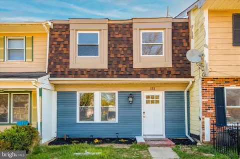 33 Villanova Ct, Sicklerville, NJ 08081