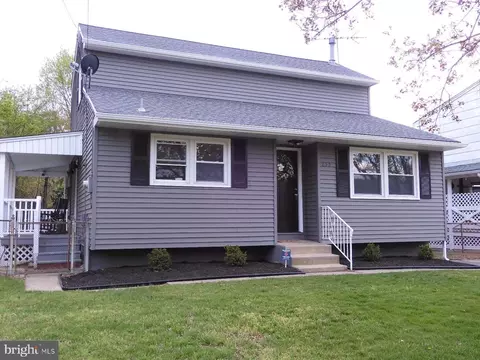 232 Richmond Ave, Blackwood, NJ 08012