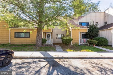 29 Dover Dr, Lindenwold, NJ 08021