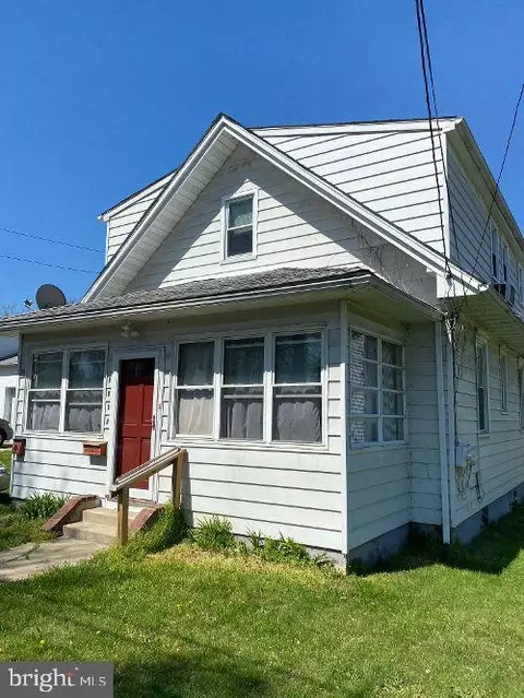 8417 Eden Ln, Pennsauken, NJ 08110
