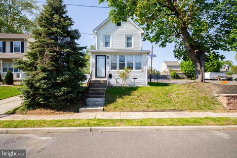 21 E 2nd Ave, Runnemede, NJ 08078