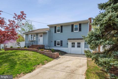 633 Dettmar Ter, Runnemede, NJ 08078