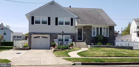 5202 Elvena Ave, Pennsauken, NJ 08109