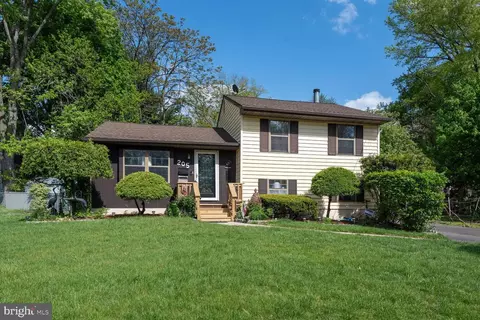 205 Bilper Ave, Lindenwold, NJ 08021