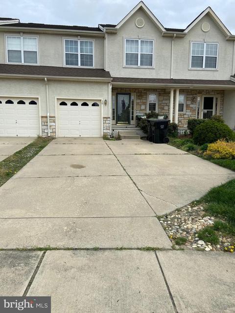 38 Zion Dr, Berlin, NJ 08009