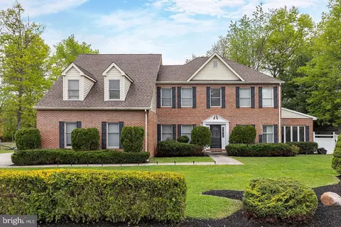 20 Doris Dr, Cherry Hill, NJ 08003
