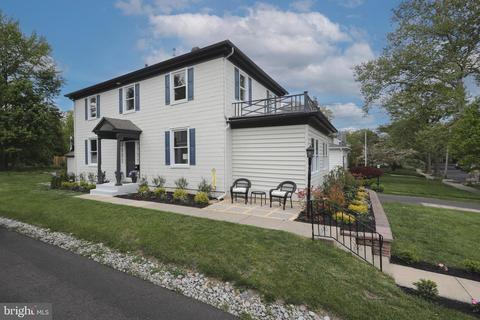 281 Rhoads Ave, Haddonfield, NJ 08033