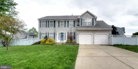 24 Randolph Dr, Sicklerville, NJ 08081