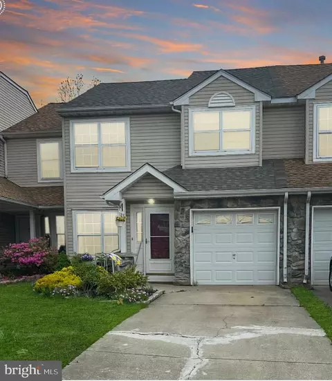 23 Park Side Dr, Sicklerville, NJ 08081