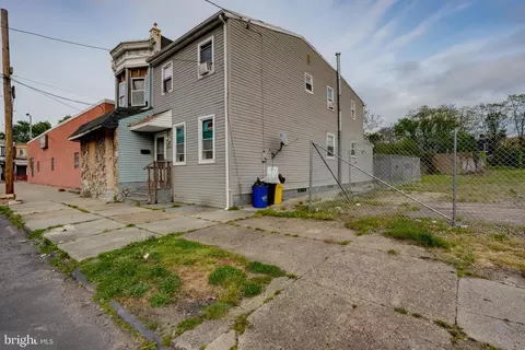 1260 Sycamore St, Camden, NJ 08103