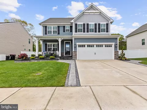 58 Circle Dr, Sicklerville, NJ 08081