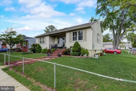 8573 Stockton Ave, Merchantville, NJ 08109