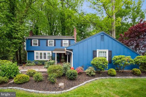 127 Barcroft Dr, Cherry Hill, NJ 08034