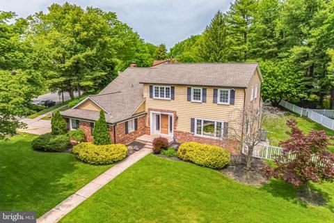 500 Country Club Dr, Cherry Hill, NJ 08003
