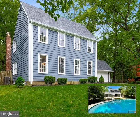 6 Oakley Ct, Cherry Hill, NJ 08003