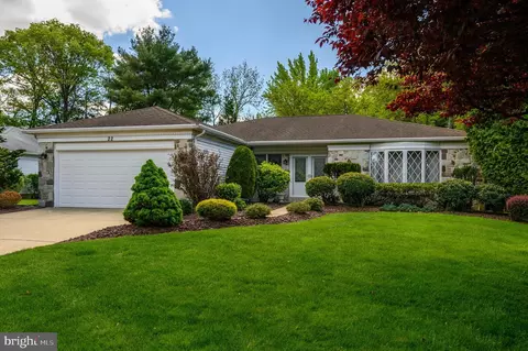 22 Greentree Way, Cherry Hill, NJ 08003