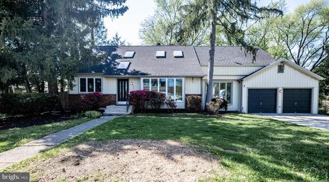 212 Columbia Blvd, Cherry Hill, NJ 08002