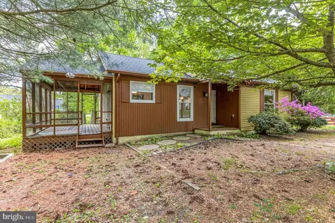 10 Naylor Ave, Clementon, NJ 08021