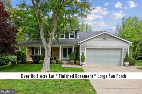 1757 Larkspur Rd, Cherry Hill, NJ 08003