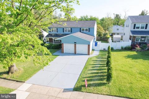 44 N Syracuse Dr, Cherry Hill, NJ 08034