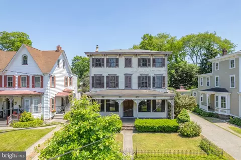 119 Chestnut St, Haddonfield, NJ 08033