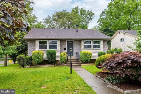 7294 Cedar Ave, Pennsauken, NJ 08109
