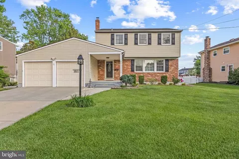 4 Paper Mill Rd, Cherry Hill, NJ 08003