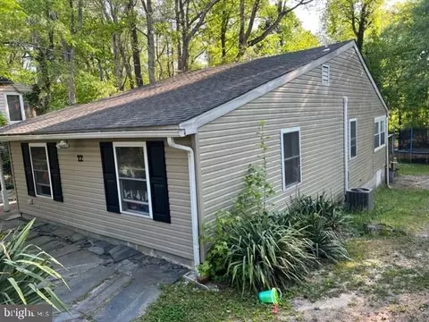 22 Point Breeze Ave, Clementon, NJ 08021