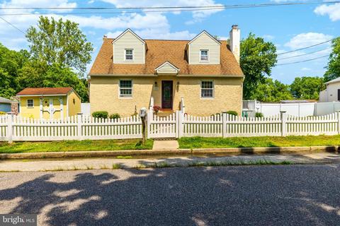 284 Morris Ave, Blackwood, NJ 08012