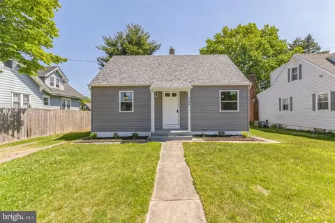 1706 W High St, Haddon Heights, NJ 08035